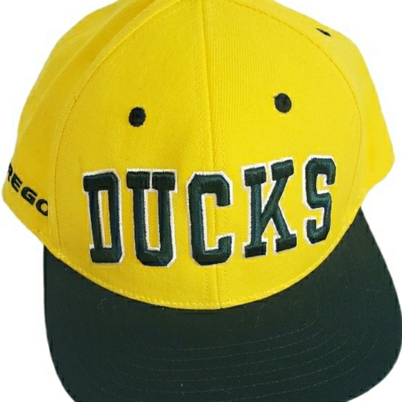 Top of the World Other - Oregon Ducks Top of the World snap back hat